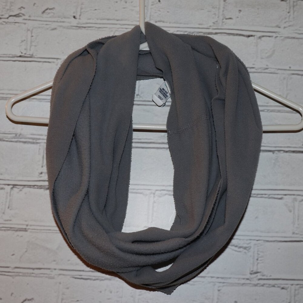 ⚫ Old Navy Fleece Infinity Scarf · Gray · 9.5" × 68" Cozy